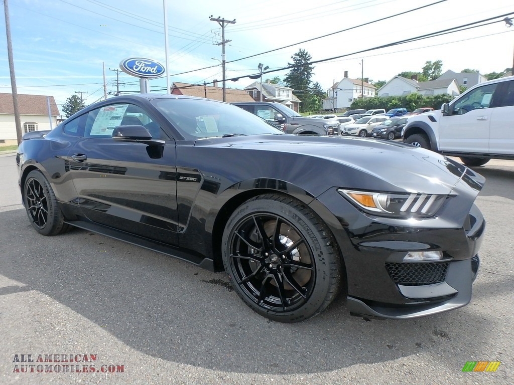 2019 Mustang Shelby GT350 - Shadow Black / GT350 Ebony Leather/Miko Suede photo #4