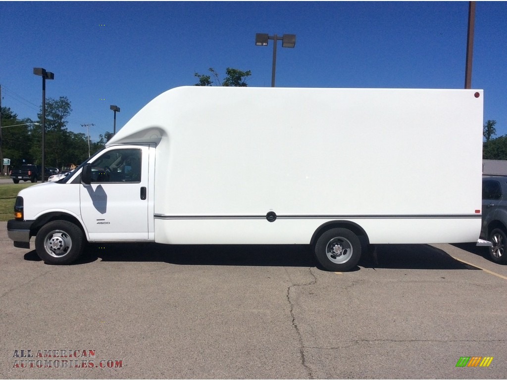 2019 Express Cutaway 4500 Moving Van - Summit White / Medium Pewter photo #4