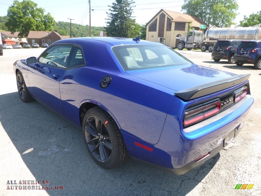 2019 Challenger R/T Scat Pack Shaker - Indigo Blue / Black photo #3
