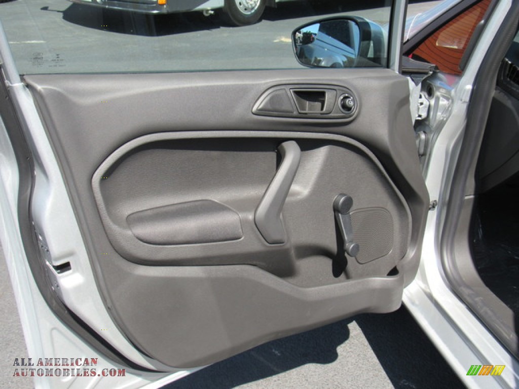 2019 Fiesta S Sedan - Ingot Silver / Charcoal Black photo #10