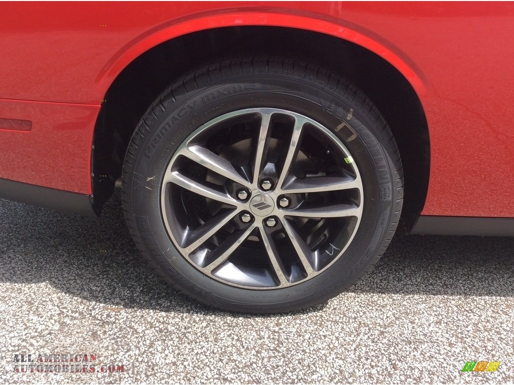 2019 Challenger SXT AWD - Torred / Black photo #7
