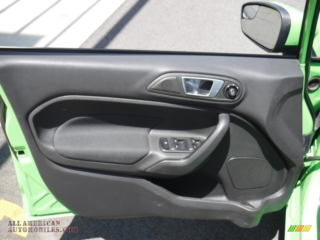 2014 Fiesta SE Sedan - Green Envy / Charcoal Black photo #13