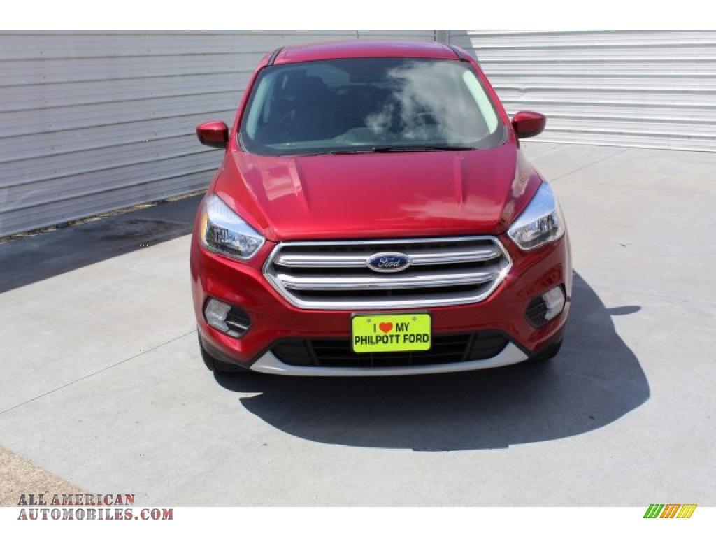 2019 Escape SE - Ruby Red / Chromite Gray/Charcoal Black photo #3