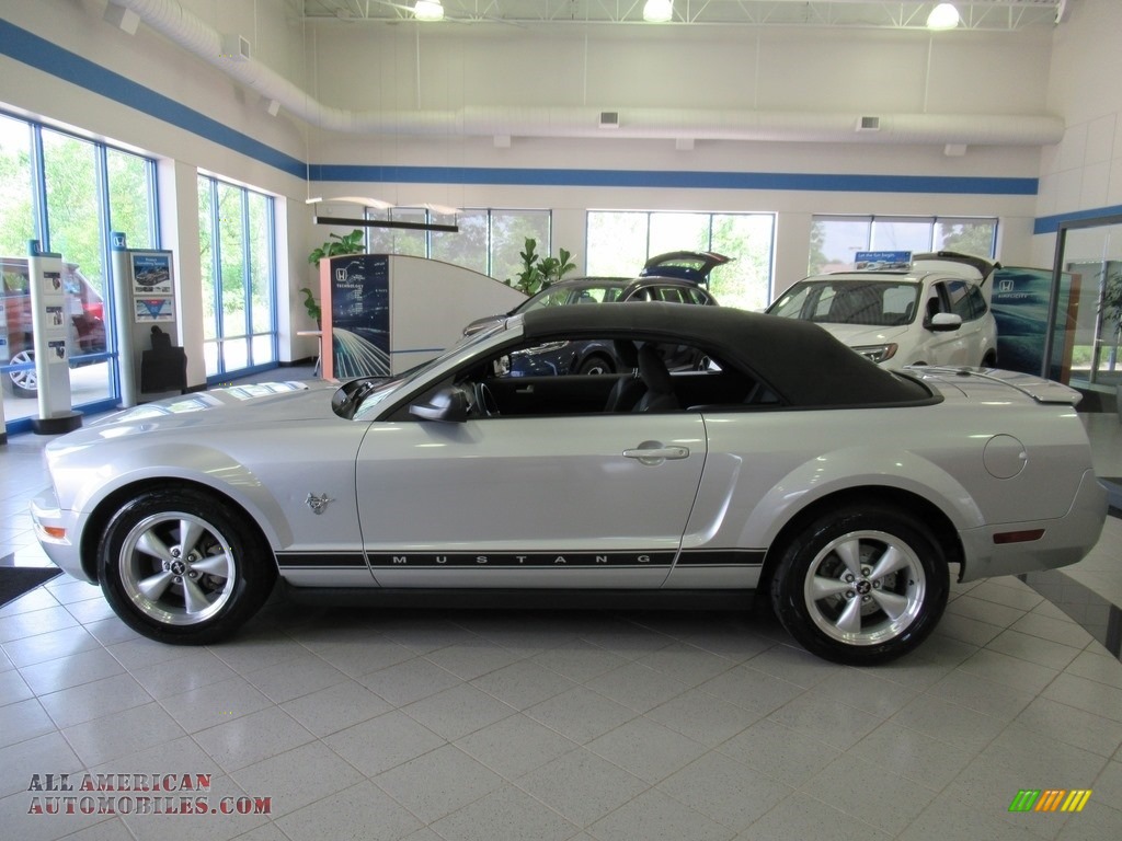2009 Mustang V6 Convertible - Brilliant Silver Metallic / Dark Charcoal photo #12