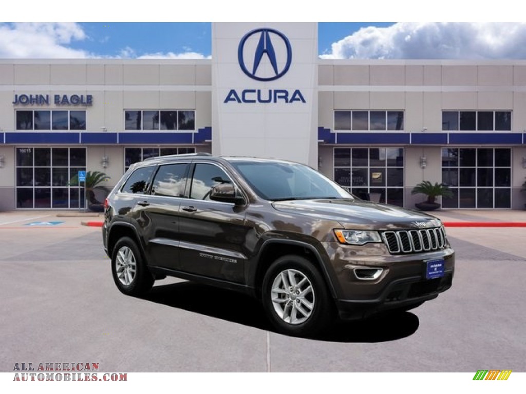 2017 Grand Cherokee Laredo - Walnut Brown Metallic / Black/Light Frost Beige photo #1