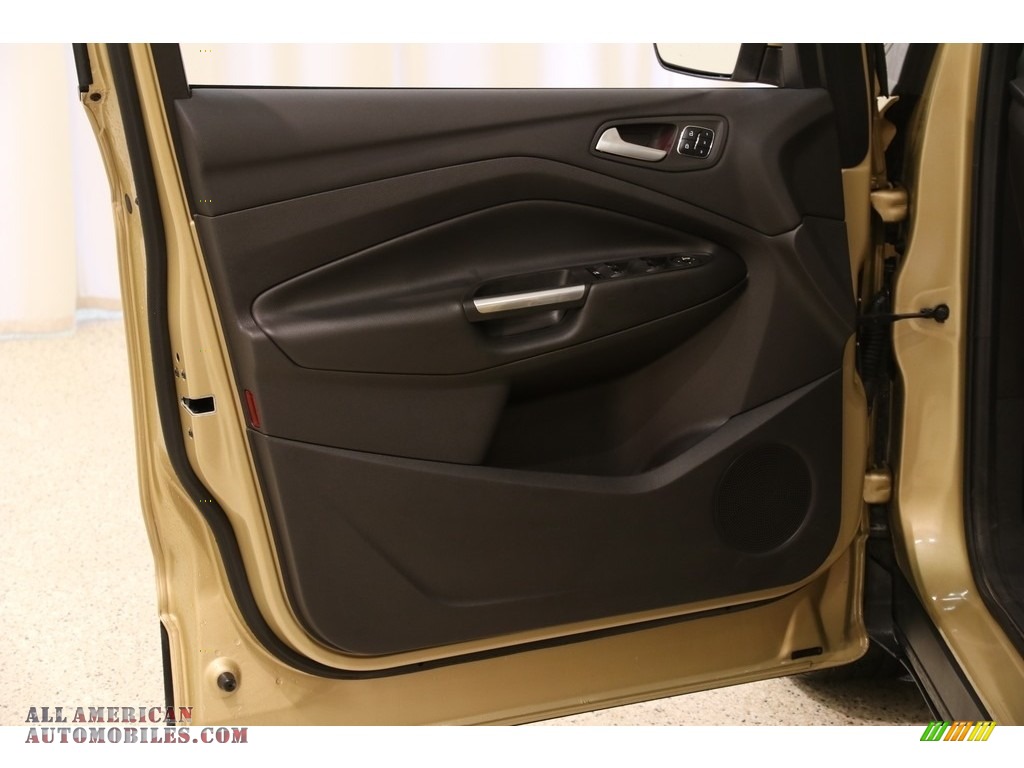 2014 Escape Titanium 2.0L EcoBoost 4WD - Karat Gold / Charcoal Black photo #4