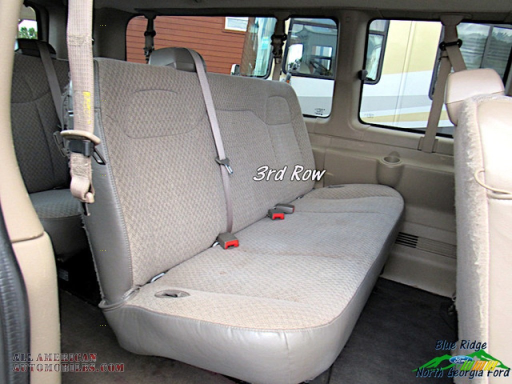 2011 Express LT 3500 Extended Passenger Van - Sandstone Metallic / Neutral photo #15