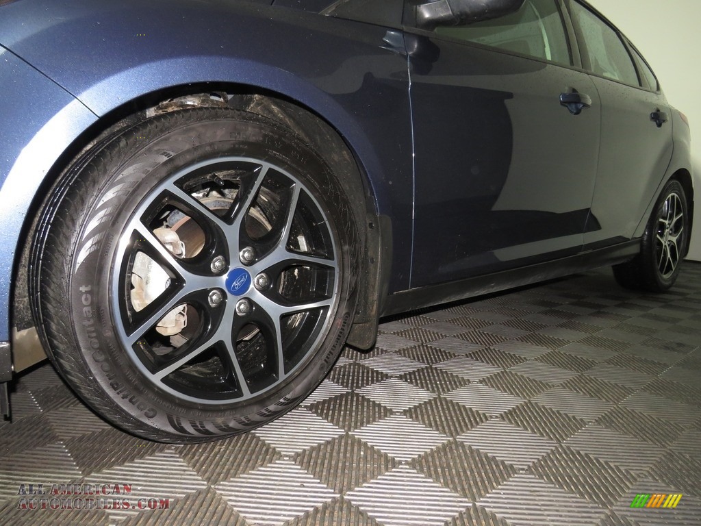 2018 Focus SEL Hatch - Blue Metallic / Charcoal Black photo #9