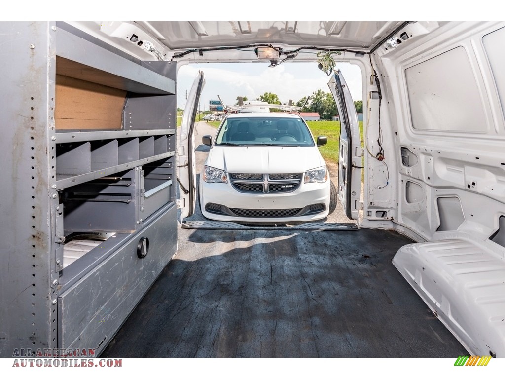 2014 E-Series Van E150 Cargo Van - Oxford White / Medium Flint photo #4