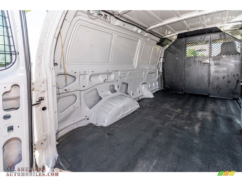 2014 E-Series Van E150 Cargo Van - Oxford White / Medium Flint photo #25