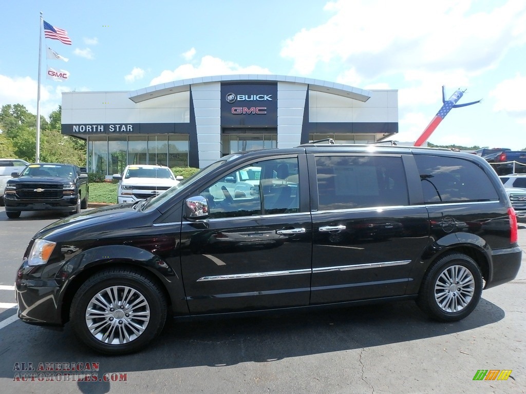 Brilliant Black Crystal Pearl / Black/Light Graystone Chrysler Town & Country Touring - L