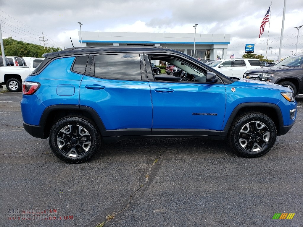 2017 Compass Trailhawk 4x4 - Laser Blue Pearl / Black/Ruby Red photo #8