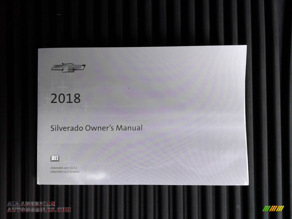 2018 Silverado 1500 Custom Crew Cab 4x4 - Summit White / Dark Ash/Jet Black photo #28