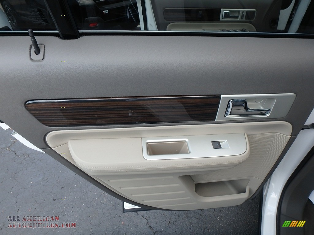2010 MKX AWD - White Platinum Tri-Coat / Cashmere/Black photo #23