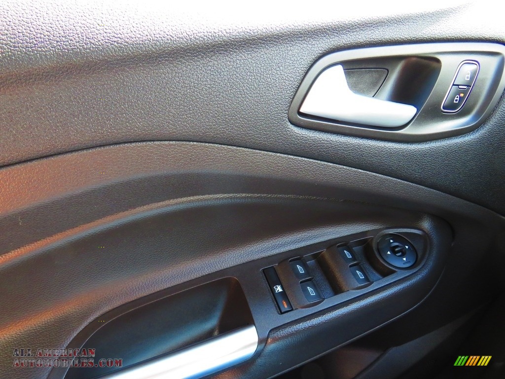 2018 Escape SE 4WD - Magnetic / Charcoal Black photo #35