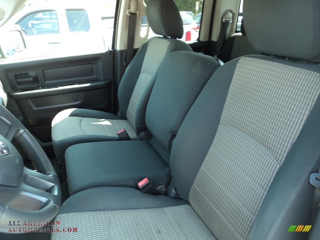 2010 Ram 1500 ST Quad Cab 4x4 - Brilliant Black Crystal Pearl / Dark Slate/Medium Graystone photo #8