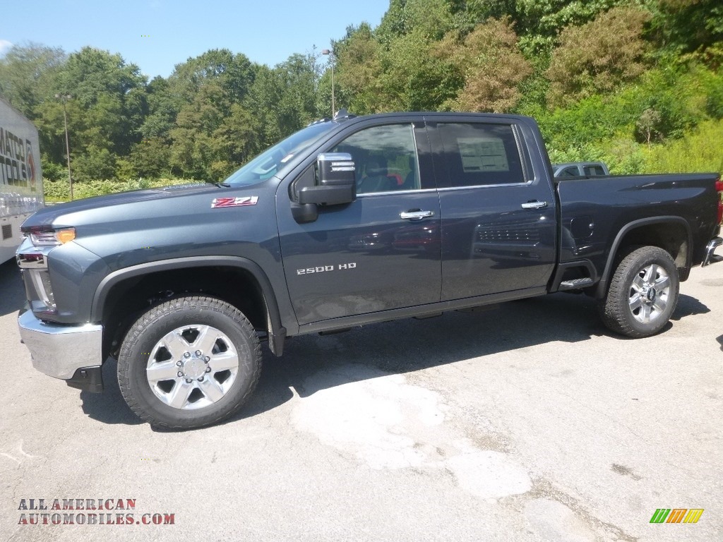 2020 Chevrolet Silverado 2500HD LTZ Crew Cab 4x4 in Shadow Gray