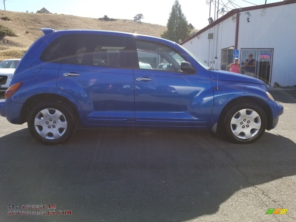 2004 PT Cruiser  - Electric Blue Pearlcoat / Taupe/Pearl Beige photo #5