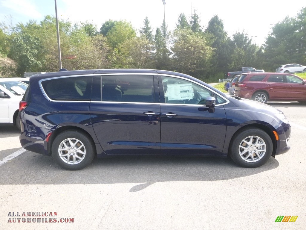 2020 Pacifica Touring - Jazz Blue Pearl / Alloy/Black photo #6