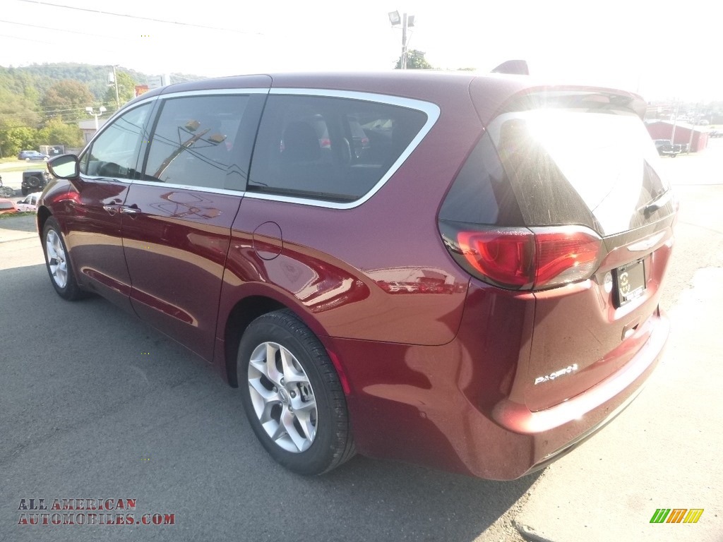 2020 Pacifica Touring - Velvet Red Pearl / Alloy/Black photo #6