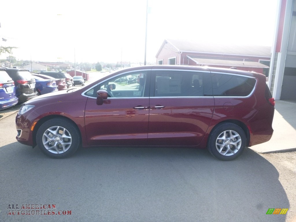 2020 Pacifica Touring - Velvet Red Pearl / Alloy/Black photo #7