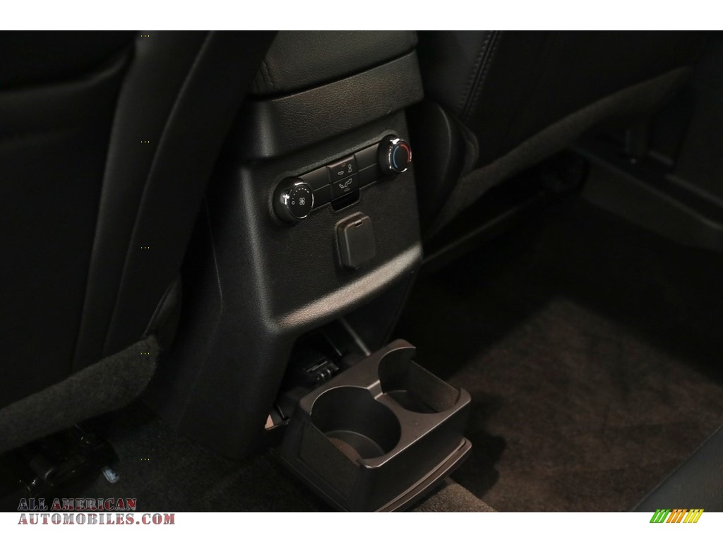 2017 Explorer XLT 4WD - White Platinum / Ebony Black photo #22