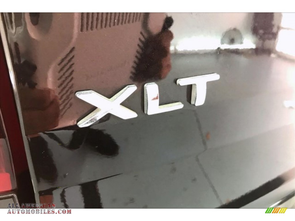 2015 Explorer XLT 4WD - Tuxedo Black / Charcoal Black photo #27