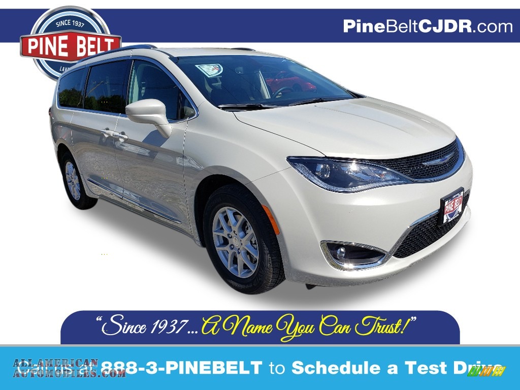Luxury White Pearl / Alloy/Black Chrysler Pacifica Touring L