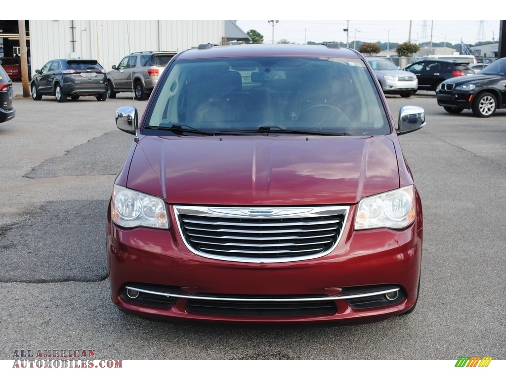 2013 Town & Country Touring - L - Deep Cherry Red Crystal Pearl / Black/Light Graystone photo #8