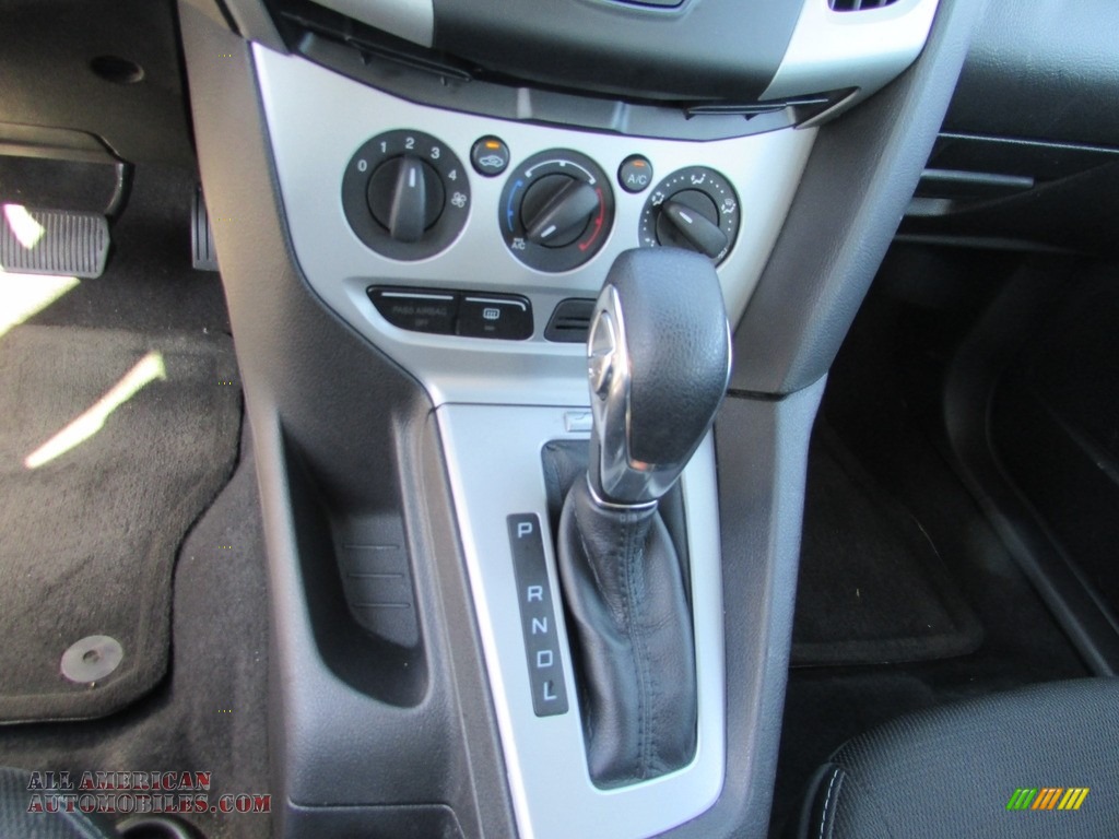 2014 Focus SE Sedan - Sterling Gray / Charcoal Black photo #26