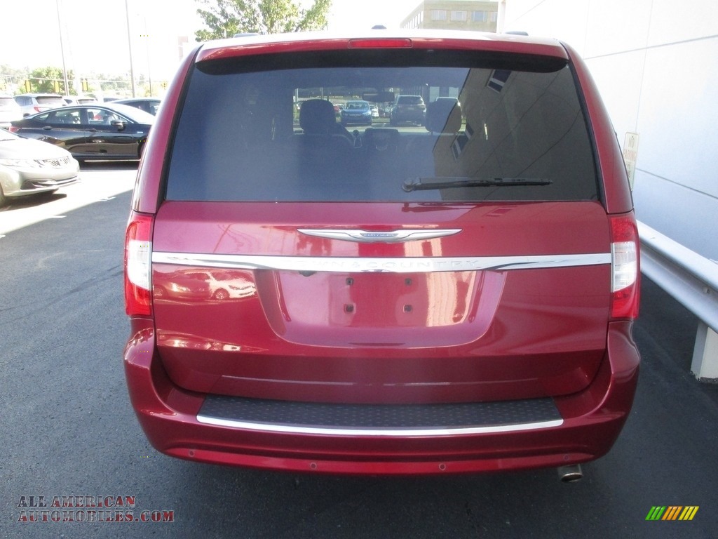 2014 Town & Country Touring-L - Deep Cherry Red Crystal Pearl / Dark Frost Beige/Medium Frost Beige photo #4