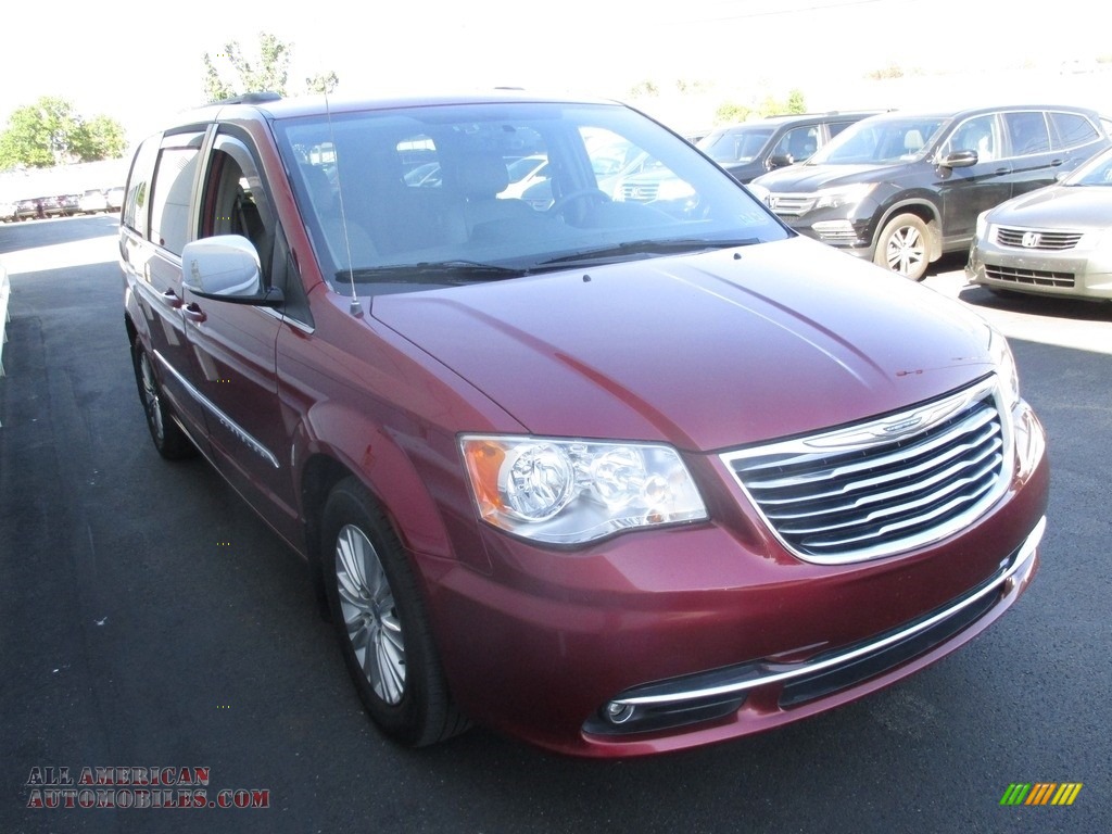 2014 Town & Country Touring-L - Deep Cherry Red Crystal Pearl / Dark Frost Beige/Medium Frost Beige photo #7