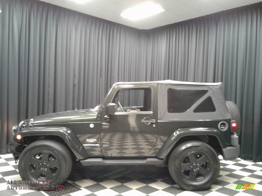 Natural Green Pearl / Dark Khaki/Medium Khaki Jeep Wrangler Sahara 4x4