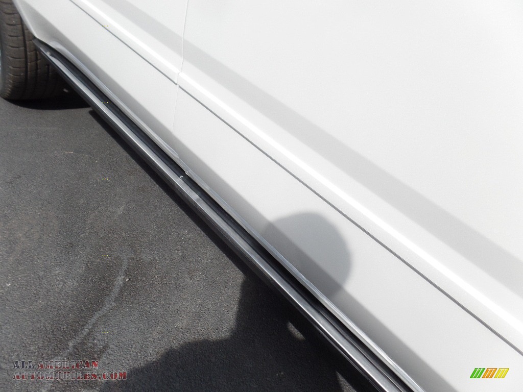 2020 Suburban Premier 4WD - Iridescent Pearl Tricoat / Jet Black/Mahogany photo #11