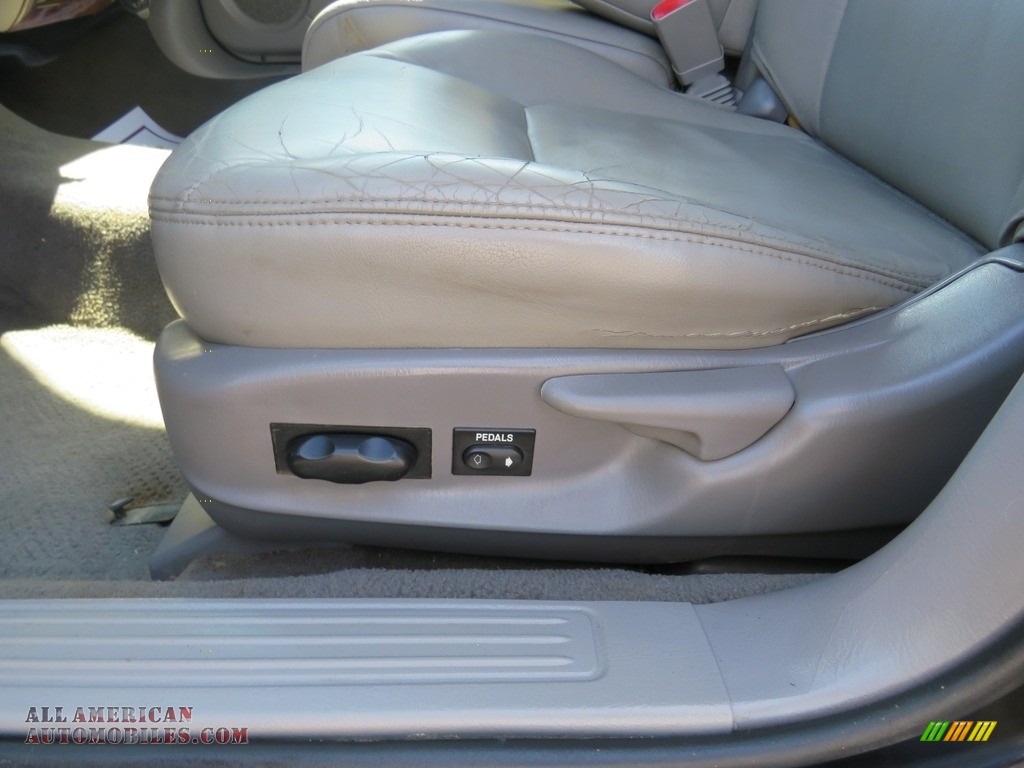 2001 Sable LS Premium Sedan - Vibrant White / Medium Graphite photo #13