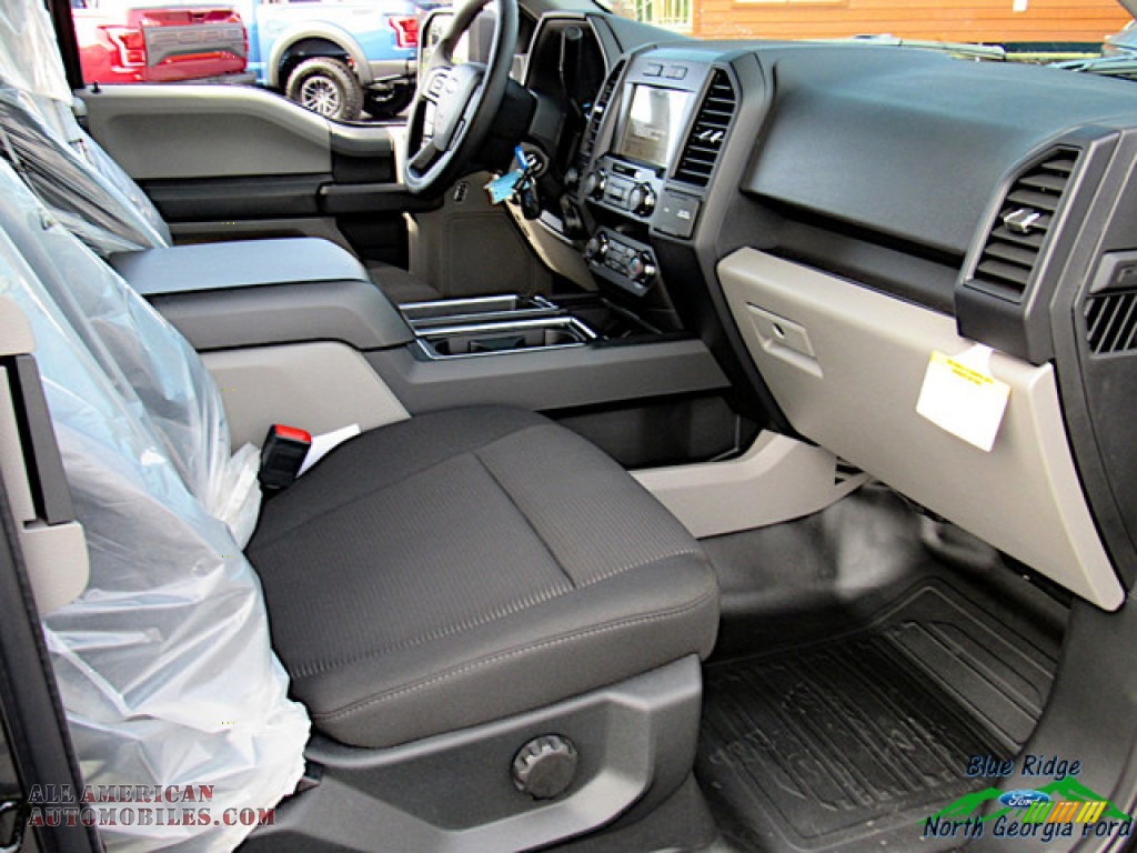 2019 F150 STX SuperCab 4x4 - Magnetic / Earth Gray photo #29