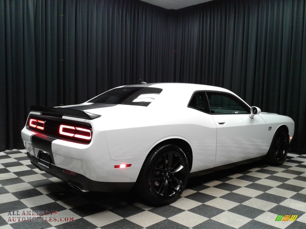 2019 Challenger R/T Scat Pack Stars and Stripes Edition - White Knuckle / Black photo #6