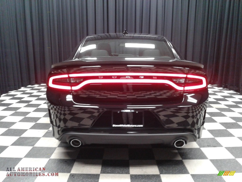 2019 Charger R/T - Pitch Black / Black photo #7