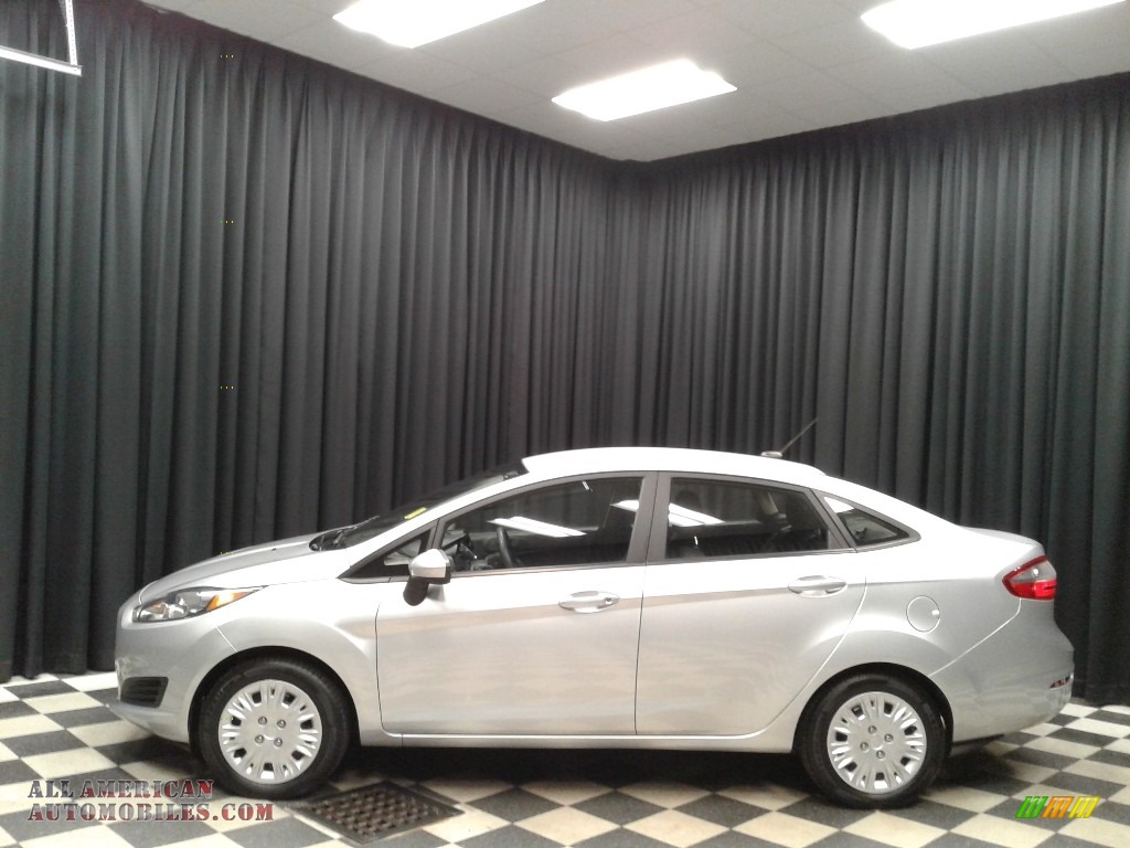 Ingot Silver Metallic / Charcoal Black Ford Fiesta S Sedan