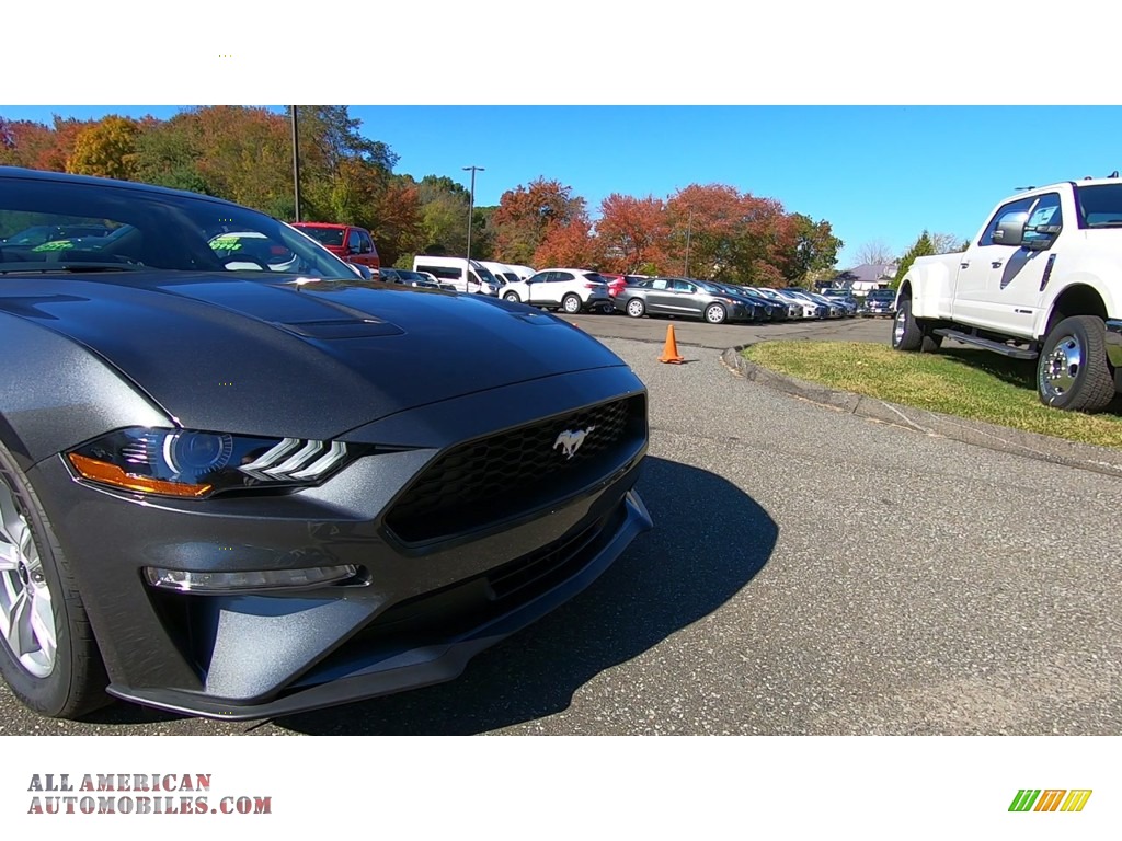 2020 Mustang EcoBoost Fastback - Magnetic / Ebony photo #25