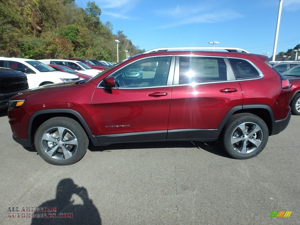 2020 Cherokee Limited 4x4 - Velvet Red Pearl / Ski Gray/Black photo #2
