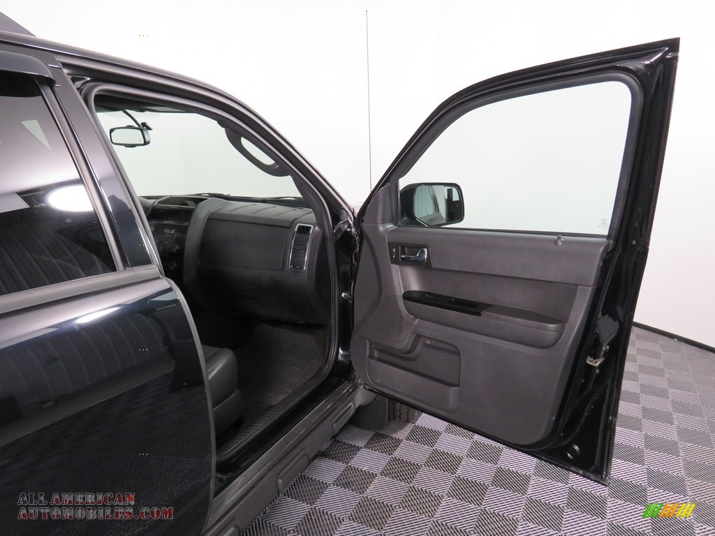 2012 Escape Limited V6 4WD - Ebony Black / Charcoal Black photo #38