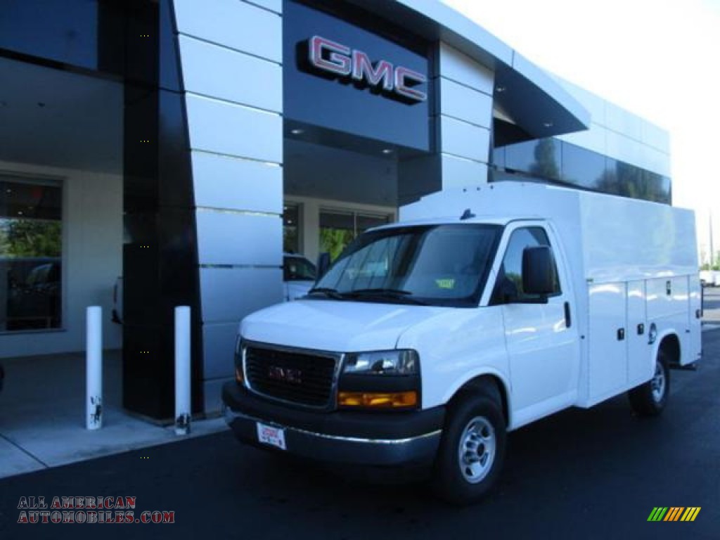 Summit White / Medium Pewter GMC Savana Cutaway 3500 Commercial Service Truck