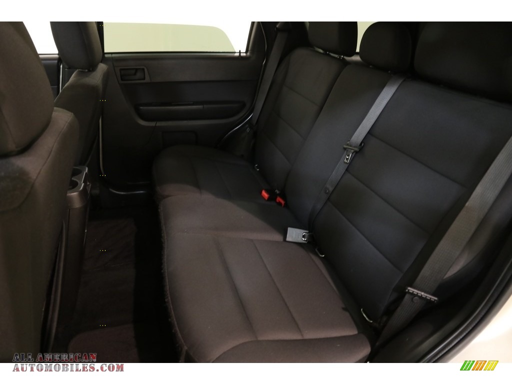 2011 Escape XLT 4WD - Gold Leaf Metallic / Charcoal Black photo #16