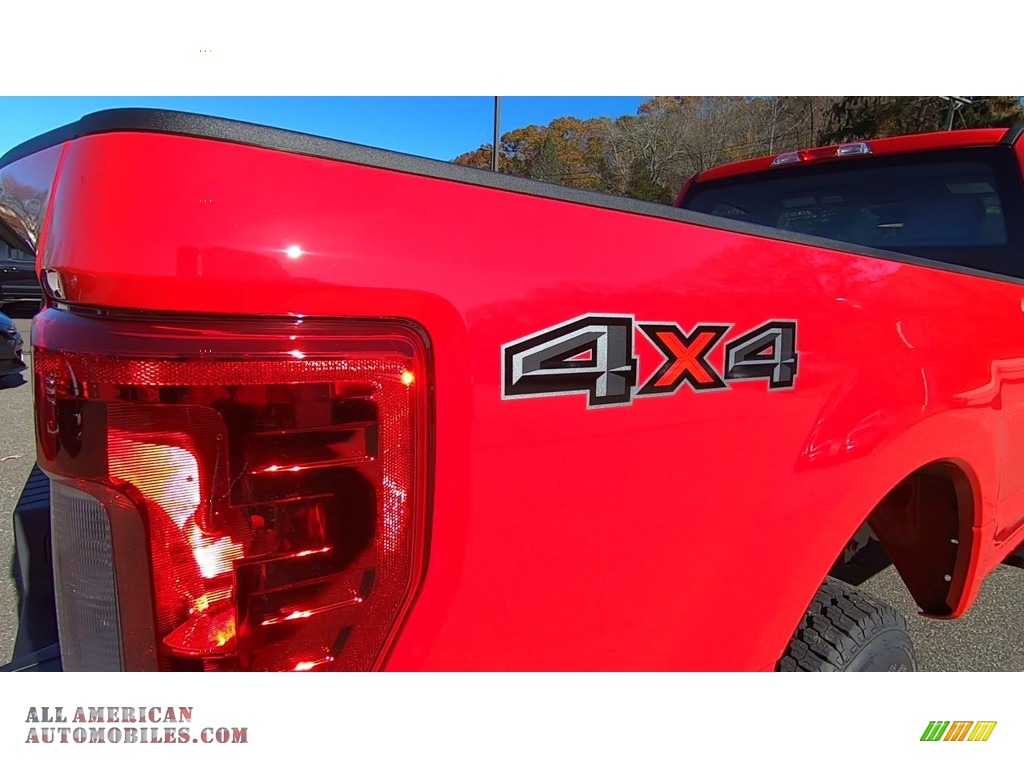 2019 F350 Super Duty XL Regular Cab 4x4 - Race Red / Earth Gray photo #30