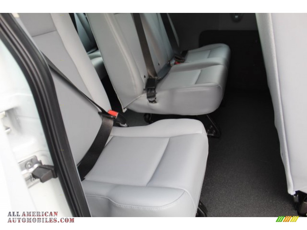 2019 Transit Passenger Wagon XL 350 LR Long - Oxford White / Pewter photo #17
