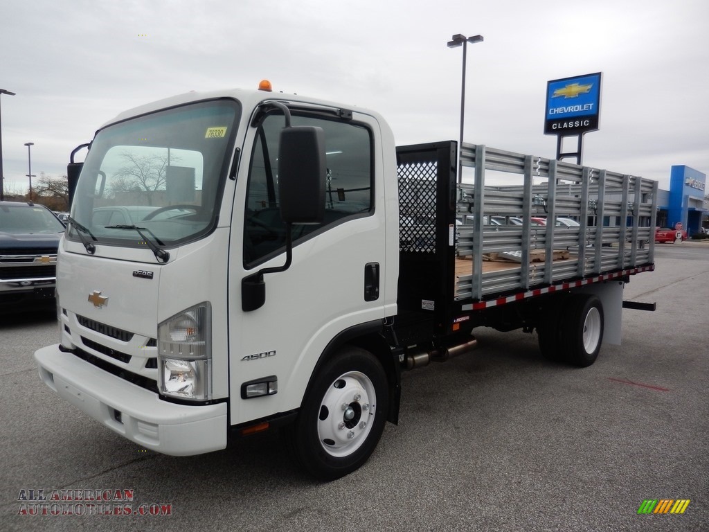 Arctic White / Pewter Chevrolet Low Cab Forward 4500 Stake Truck