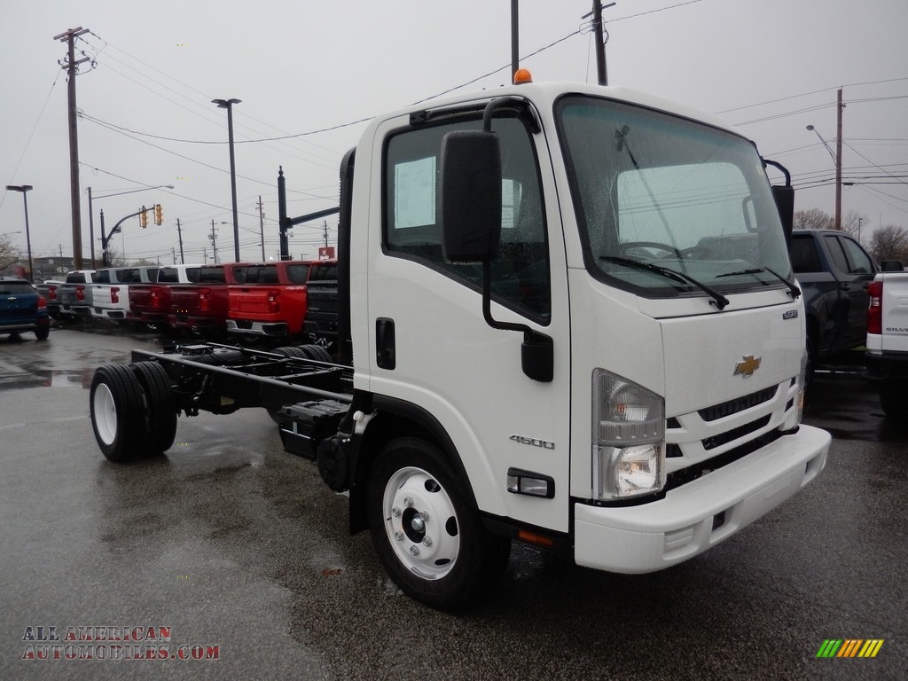 2019 Low Cab Forward 4500 Chassis - Arctic White / Pewter photo #2
