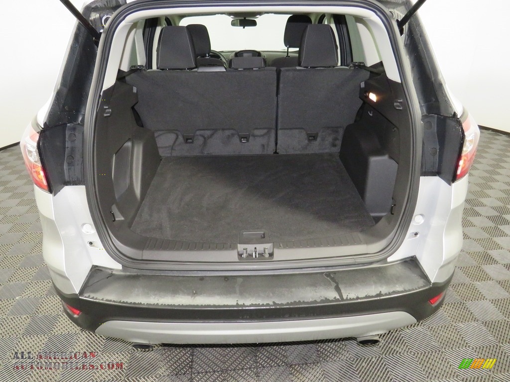 2018 Escape SE 4WD - Ingot Silver / Charcoal Black photo #12
