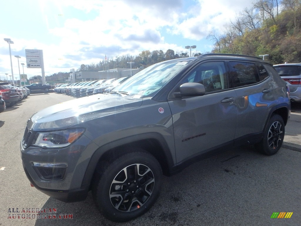 Sting-Gray / Ruby Red/Black Jeep Compass Trailhawk 4x4